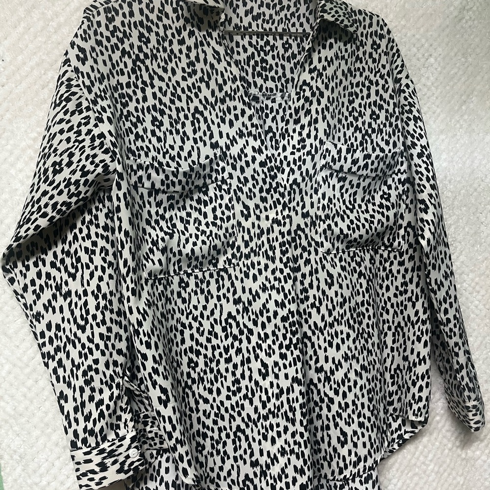 Lush Top Long Sleeves Black White Animal Print Blouse Button Down Fits Med/Large